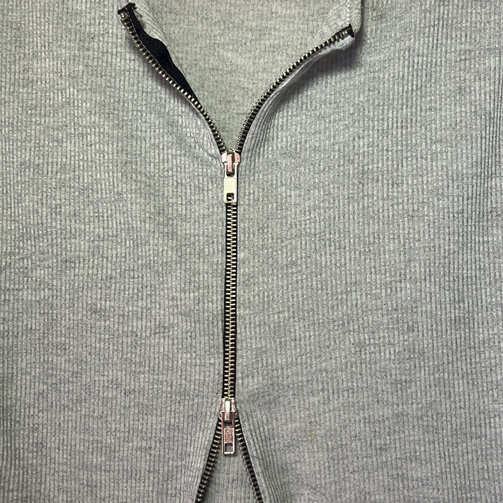 PrettyLittleThing Ribbed Top - Picture 3 of 4